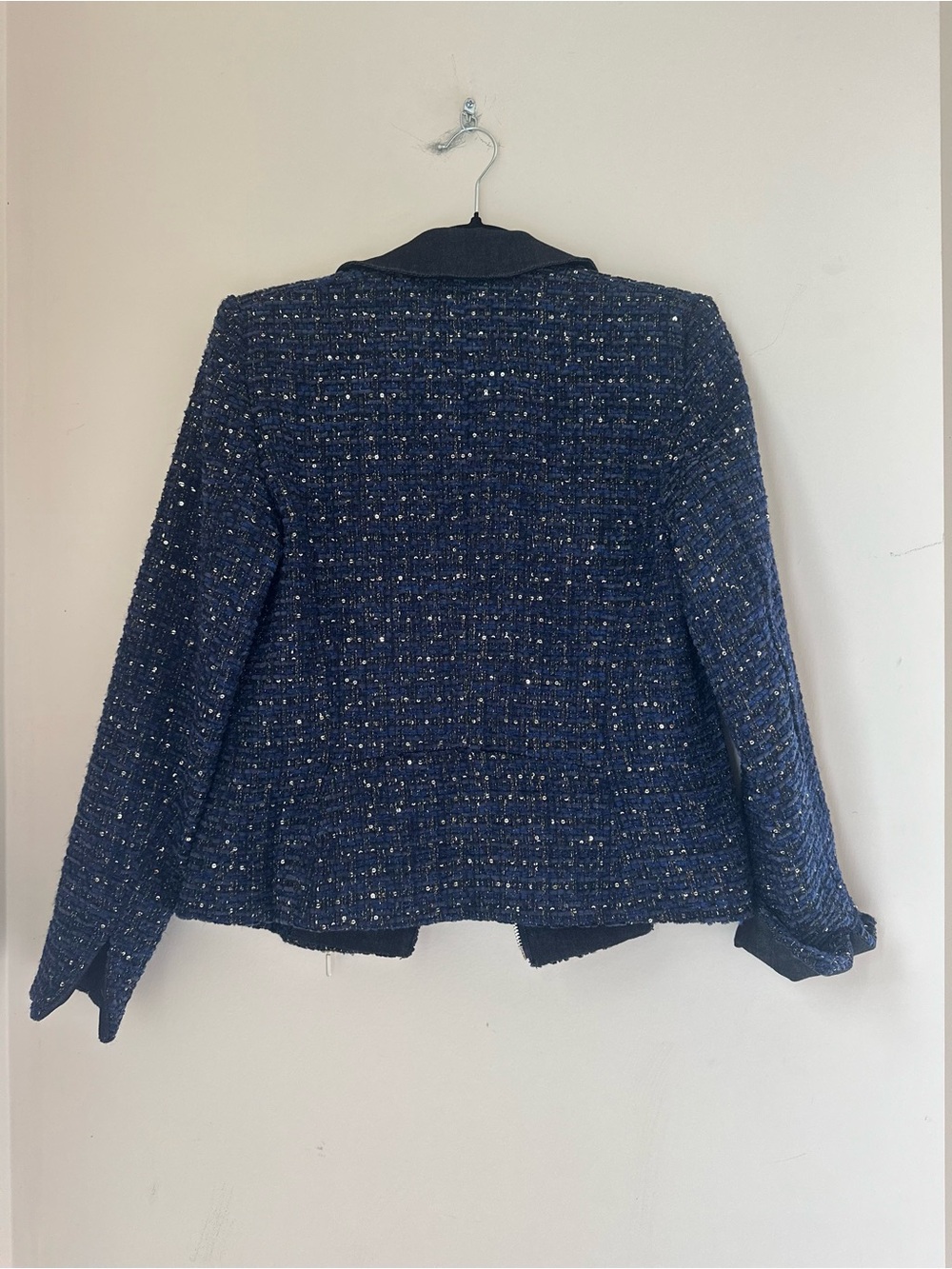 WHBM NWT Navy Sequin Tweed Moto Jacket Size 2 - Picture 2 of 7